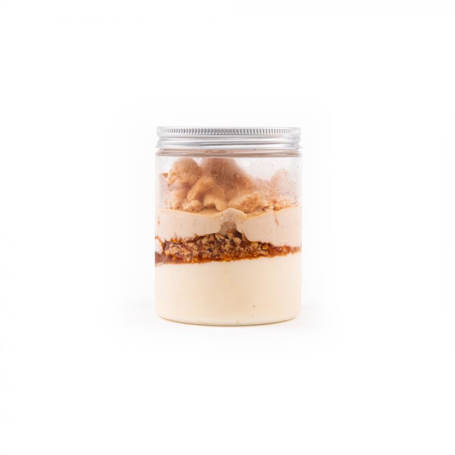 Vanilleijs - licht gezouten karamel - praliné - merengue